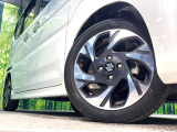 【純正15インチアルミホイール】外観にマッチした純正アルミホイールを装着しております。各種社外アルミホイールや、スタッドレスタイヤも取扱いしております。是非ご相談ください♪