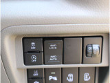 通常走行で使用する「2WD」に加え、路面状況に応じて2WDから4WDまで自動的に駆動力を制御する「4WD AUTO」、農地や山の未舗装路で力を発揮する「4WDLOCK」の3モードに切り替えられる電子制御式4WDを搭載。