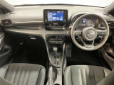 弊社の商品車両は横浜本牧にあります本部で隅々までチェックを行い、トヨタの厳しい商品基準をクリアした厳選した車両を展示しています。