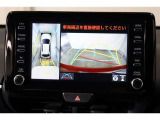 車両を上から見たような映像表示するパノラミックビューモニター付き!