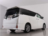 当店では、厳選された車両のみ展示しております。アルファード・ヴェルファイアに特化した専門店ならではの豊富な在庫の中から、お気に入りの一台をお探しください!