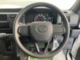 ご納車前に納車点検(法定12ヶ月点検相当)を実施し、基本性能に関わる機能や状態を徹底的に点検します。