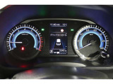 マルチインフォメーションディスプレイ付きのメーターです!エコ運転へ導く多彩な情報を表示してくれます。
