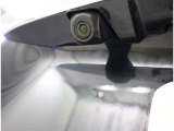 バックカメラが付いているので後方確認が非常にしやすいです。今や運転初心者も熟練者も必須装備!ついていて損はないですね♪