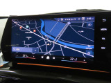 BMW iDriveナビゲーションシステム。ワイドで視認性に優れたスクリーン。