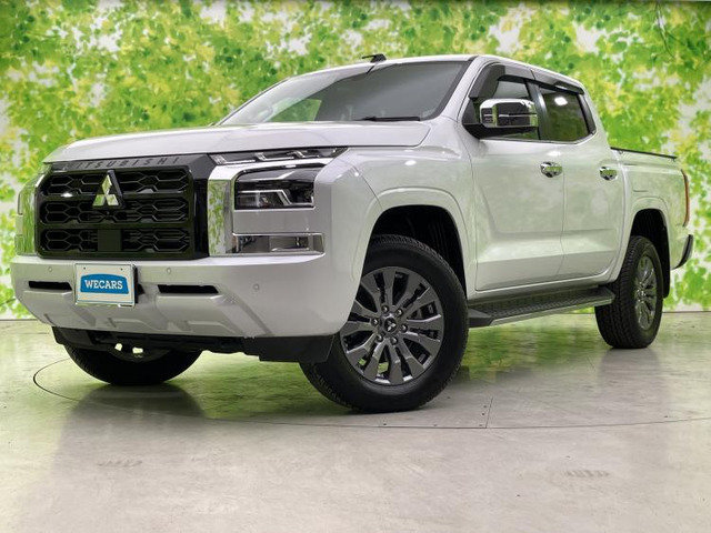 トライトン 2.4 GLS ディーゼル 4WD