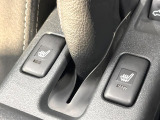 【シートヒーター】寒い日に重宝するシートヒーター!エアコンより早く温まってくれるので寒がりの人も安心ですね♪エアコンの温風は乾燥するから苦手、という方にもをおすすめです。