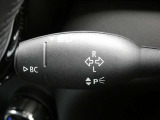 ウィンカーレバーとワイパーレバーが国産車とは左右逆になります!