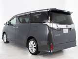 ★展示前点検実施★特殊な機材も用いて、全車点検を実施しております!