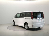 ご覧の車両以外にも多数のU-Carを展示販売しております。