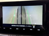 【フロントカメラ】運転席に座った状態で死角になりやすいクルマの前の様子まで確認でき安全ですね♪