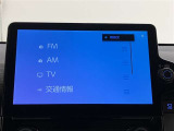 いまや必須装備「ナビゲーション」搭載!知らない場所にスイスイッとドライブ。もう、これなしではハンドルを握れませんね!でも運転中の操作は危険ですのでご注意ですね☆