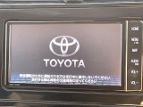 【純正ナビ】人気の純正ナビを装備しております。ナビの使いやすさはもちろん、オーディオ機能も充実!キャンプや旅行はもちろん、通勤や買い物など普段のドライブも楽しくなるはず♪
