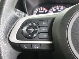 ステアリングスイッチで簡単にオーディオの操作が可能です