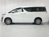 両側電動スライドドアで幅広い世代に人気の車種になります!