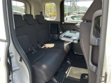 ゆとりある広々とした車内空間は、ドライブを始め買い物やレジャーなど、幅広く活躍します。一人でもみんなとでもお出かけを楽しみましょう!