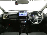 シンプルで見やすいデザイン、運転に集中できる快適な空間です。