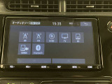 いまや必須装備「ナビゲーション」搭載!知らない場所にスイスイッとドライブ。もう、これなしではハンドルを握れませんね!でも運転中の操作は危険ですのでご注意ですね☆