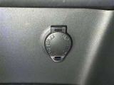 シガーソケット用の充電器が使用可能です!