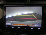 バックガイドモニターで、後方を確認しながら安心して駐車することができます。運転初心者も熟練者も必須の機能ですよ!