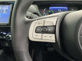ステアリングスイッチ装備!運転しながら手元でオーディオの操作などができます。