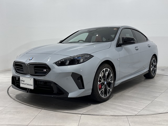 2シリーズグランクーペ M235 xドライブ 4WD
