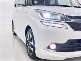 フォグランプ装着車です。暗い夜道の車両前方を明るく照らします