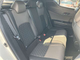 ゆとりある広々とした車内空間は、ドライブを始め買い物やレジャーなど、幅広く活躍します。一人でもみんなとでもお出かけを楽しみましょう!