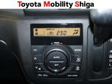 ワンタッチで室温調整!便利なオ-トエアコン装着車です。