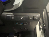 【オートマチックハイビーム】ハイビームとロービームを自動で変更し夜間の運転をサポートしてくれます。