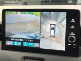 【マルチビューカメラシステム】専用のカメラにより、上から見下ろしたような視点で360度クルマの周囲を確認することができます☆死角部分も確認しやすく、狭い場所での切り返しや駐車もスムーズに行えます。