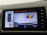 ☆パノラミックビューモニター付きです♪直接目視できないところも確認できるシースルービュー機能と、見通しの悪い場所からの発進をサポートするパノラミックビュー&ワイドフロントビュー機能があります。