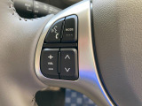 ステアリングオーディオスイッチ装備していますので、手を伸ばすことなく、お手元でオーディオの操作が可能です。運転操作に集中できます。