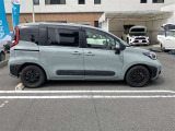 両側パワースライドドア付きだから、狭い駐車スペースなどでの 乗り降りラクラク!小さなお子さまのいるご家庭には嬉しい装備。
