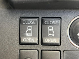 【両側パワースライドドア】スマートキーや運転席のスイッチで後席両側スライドドアの開閉が可能♪電動だから力を入れてドアを開ける必要が無く、小さなお子様でも簡単に開け閉めでき快適です♪