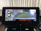 ガイドラインで車両間隔をつかみやすくなっています。バック時に見づらい場所や狭い駐車場で便利です♪