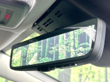 【デジタルインナーミラー】後席の大きな荷物や同乗者で後方が確認しづらい時でも安心!カメラが撮影した車両後方の映像をルームミラー内に表示。クリアな視界で状況の確認が可能です!