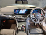 アウトバーンでの走行を見据えたBMWのブレーキシステムはもしもの時にもいち早くマシンを停止してくれます。