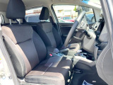 運転席シート廻りは使用感も少なく、良好な状態となっています。前オーナー様が丁寧に使っていたことがよくわかりますね。