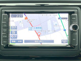 ●純正ナビ:一体感のあるナビは、高級感ある車内を演出してくれます。オーディオ機能も充実しておりますので、運転もより楽しめます♪