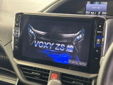 【BIG-X11インチナビ】人気の大画面BIG-Xナビを装備。専用設計で車内の雰囲気にマッチ!ナビ利用時のマップ表示は見やすく、テレビやDVDは臨場感がアップ!いつものドライブがグッと楽しくなります♪