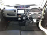 見通しのよいすっきりとした視界で、誰でも運転しやすいです。運転のしやすさは疲れにくさにも繋がりますよ♪