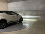 LEDヘッドランプです。十分な明るさを保ちつつも消費電力が少なく、バルブ寿命も長いのが特徴です。瞬時にMAXの光量を発揮するのもLEDならではです。