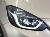 ◆障害物センサー◆車庫入れの時などに近くに障害物がある場合、障害物までの距離を音で知らせてくれます。