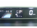 マルチインフォメーションディスプレイでクルマからの様々な運転情報を表示。