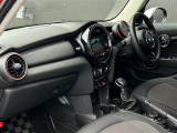 ◆LIBERALAは、輸入車選びの新たなスタイルを提案するインポート・セレクト・ブランドです。オーナー様となる方がクルマから直接感じる感性を第一にした、最良の一台との出会いをコーディネートいたします。