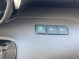 ECONモードの機能として、「燃費が良くなるアクセル制御」があります。アクセルペダルを余分に踏み込んでしまった場合でも、自動的に燃料の噴射量を抑え、エンジンの効率が良い領域で働かせるようにします。