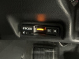いまや快適なカーライフに欠かせないETCが付いています。