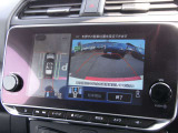 プロパイロット パーキング搭載!3ステップの操作だけで駐車完了するまでドライバーをアシスト。ステアリング、アクセル、ブレーキ、シフト、パーキングブレーキまですべて自動制御しますので安全に駐車可能です。