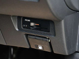 ビルトインETC2.0搭載されているので高速道路等ををスムーズに利用可能です。